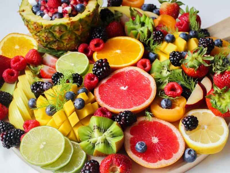Imagen del artículo: ¿Qué pasa si solo comes frutas por una semana? La verdad que nadie te cuenta        
